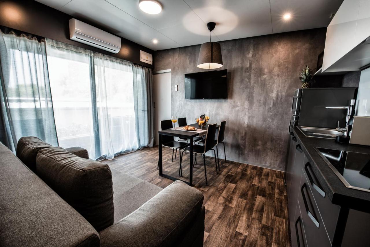 Adrialux Camping Mobile Homes Selce Bagian luar foto